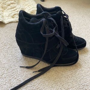NWOT Ash Booties